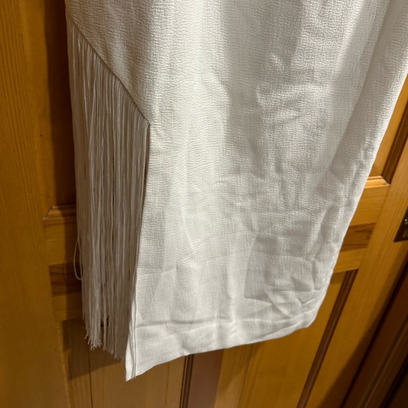 Perfect white party dress with fringe accent - Picture 4 of 10